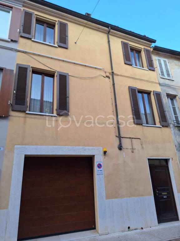 casa indipendente in vendita a Mantova