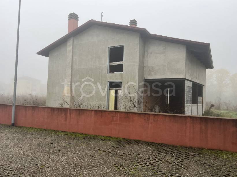 ufficio in vendita a Mantova in zona Strada Dosso del Corso