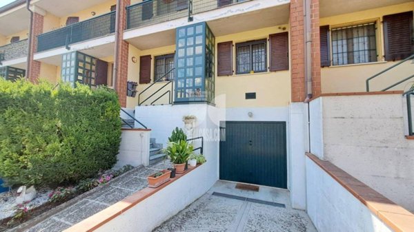 casa indipendente in vendita a Mantova in zona Cittadella
