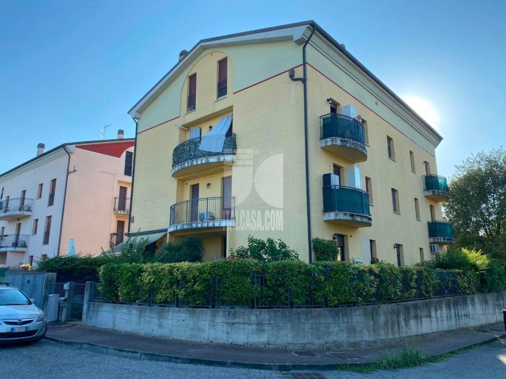 appartamento in vendita a Mantova in zona Lunetta-Frassino
