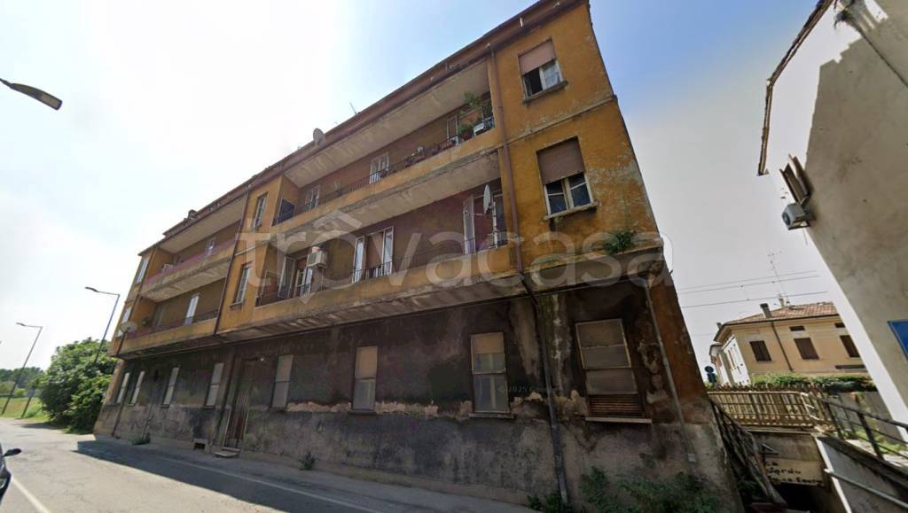 appartamento in vendita a Mantova in zona Cittadella
