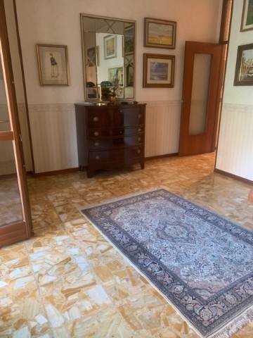 appartamento in vendita a Mantova in zona Valletta Paiolo