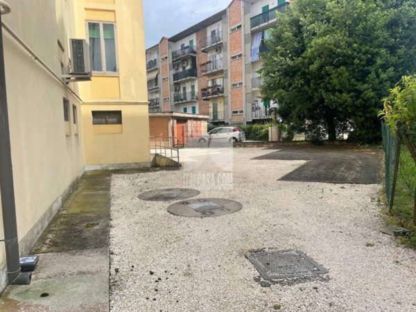appartamento in vendita a Mantova in zona Valletta Valsecchi