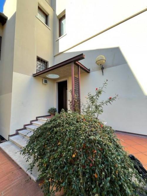 casa indipendente in vendita a Mantova in zona Centro Storico