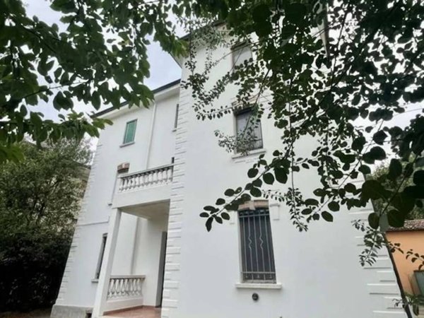 appartamento in vendita a Mantova in zona Chiesanuova