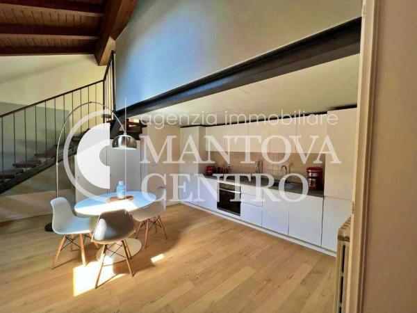 appartamento in vendita a Mantova in zona Centro Storico