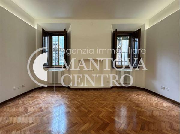 appartamento in vendita a Mantova in zona Centro Storico