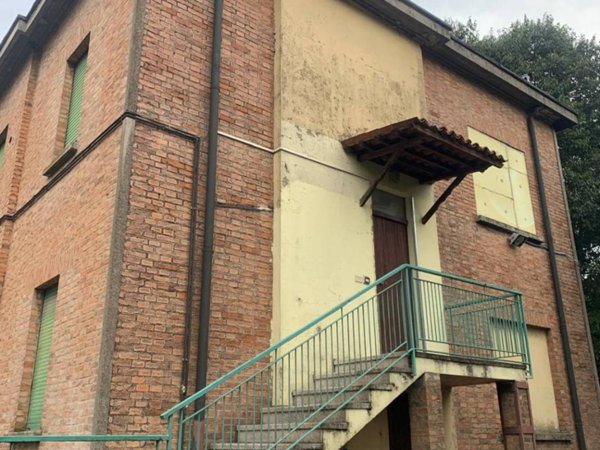 ufficio in vendita a Mantova in zona Borgo Castelletto