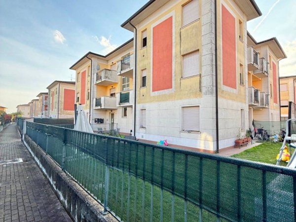 appartamento in vendita a Mantova in zona Formigosa