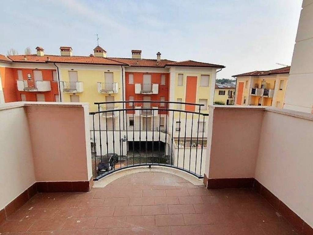 appartamento in vendita a Mantova in zona Borgo Castelletto