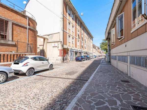 appartamento in vendita a Mantova in zona Corso Vittorio Emanuele II
