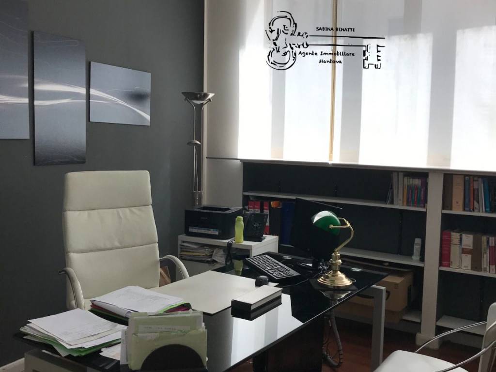 ufficio in vendita a Mantova in zona Centro Storico