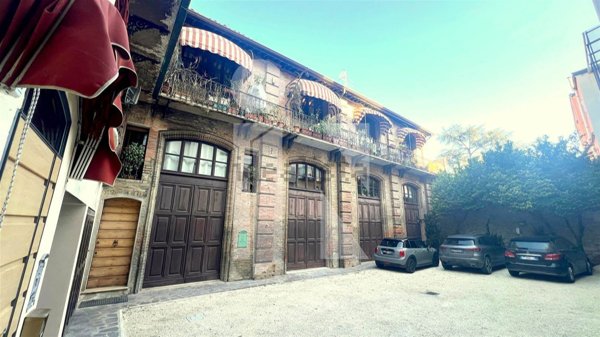 appartamento in vendita a Mantova in zona Centro Storico