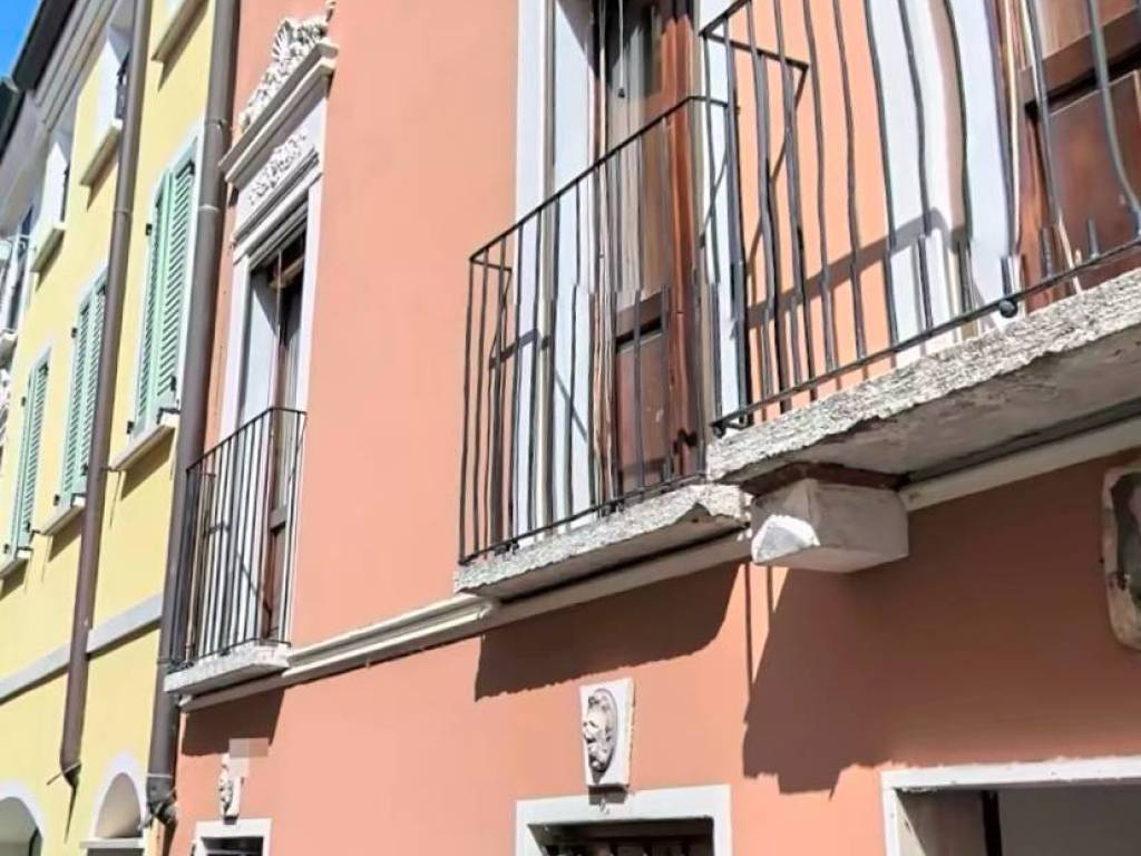 casa indipendente in vendita a Mantova in zona Centro Storico