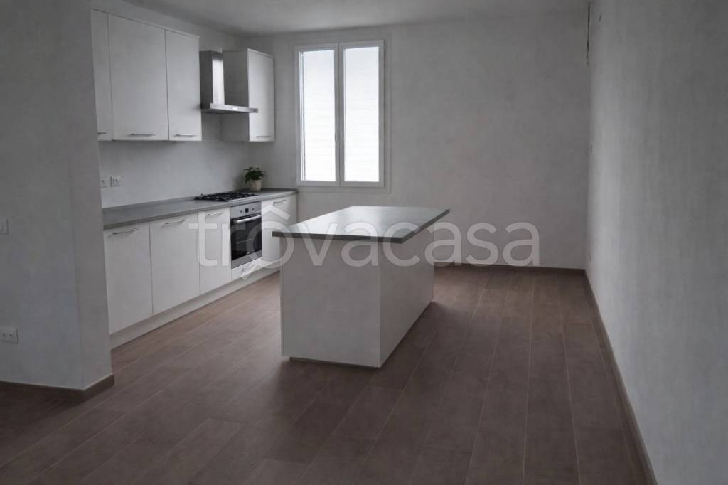 appartamento in vendita a Mantova in zona Chiesanuova