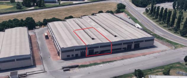 locale commerciale in vendita a Mantova in zona Cittadella