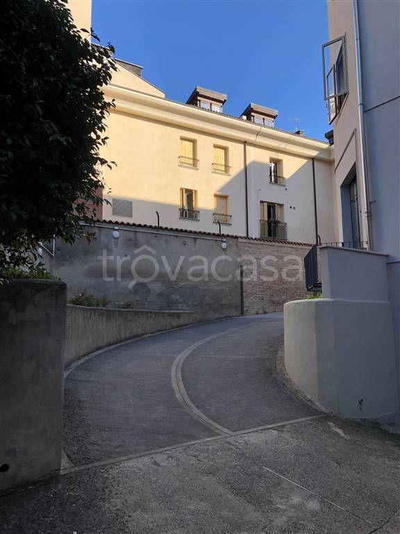 locale di sgombero in vendita a Mantova