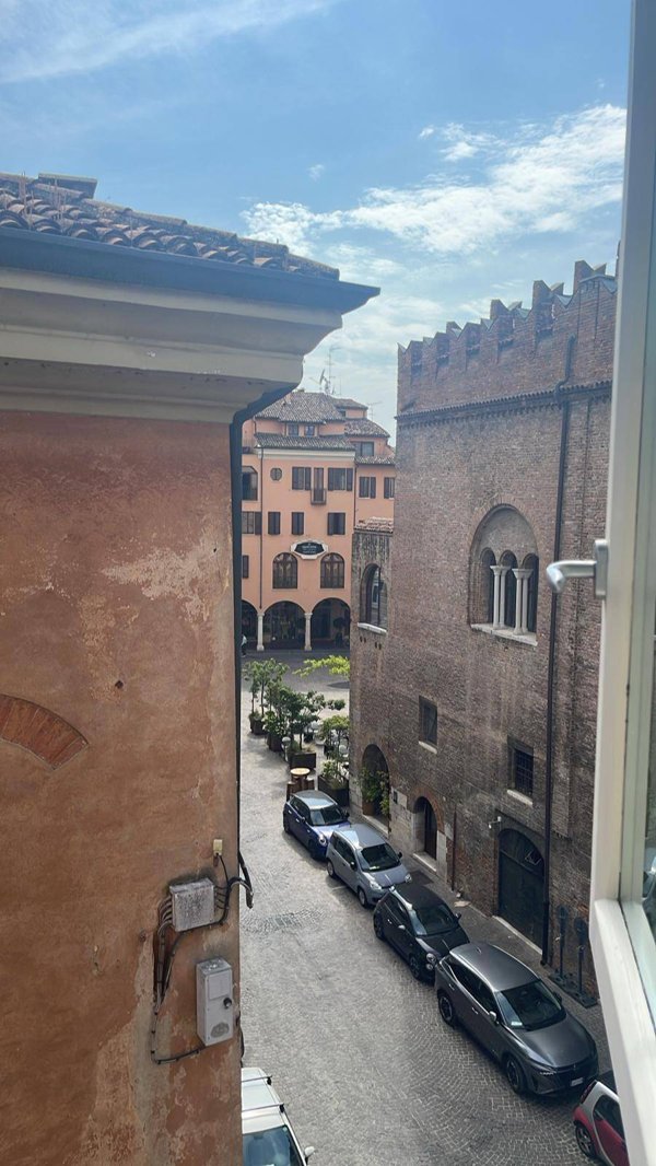 appartamento in vendita a Mantova in zona Centro Storico