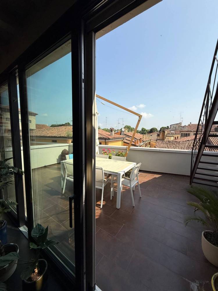 appartamento in vendita a Mantova in zona Centro Storico