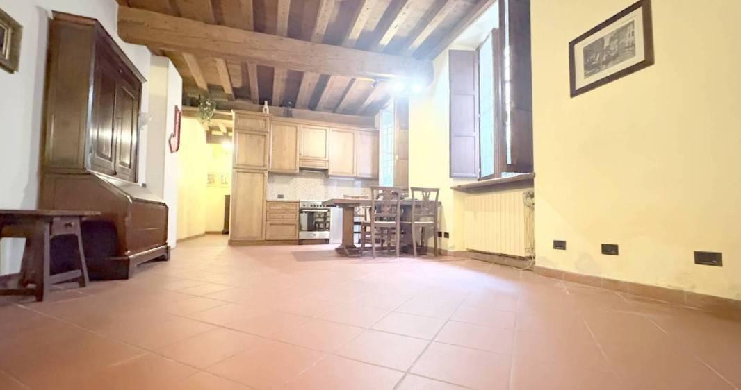 appartamento in vendita a Mantova in zona Centro Storico