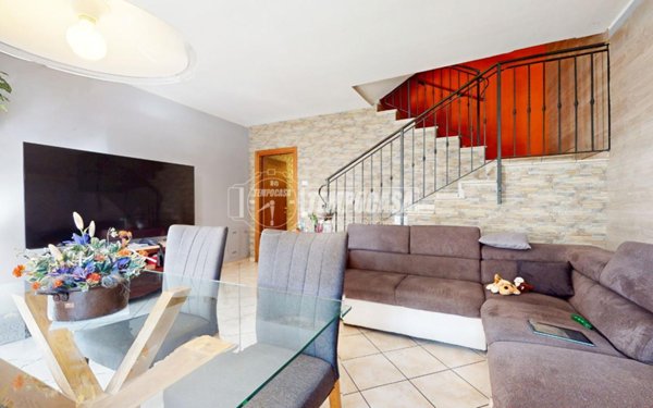 casa indipendente in vendita a Mantova