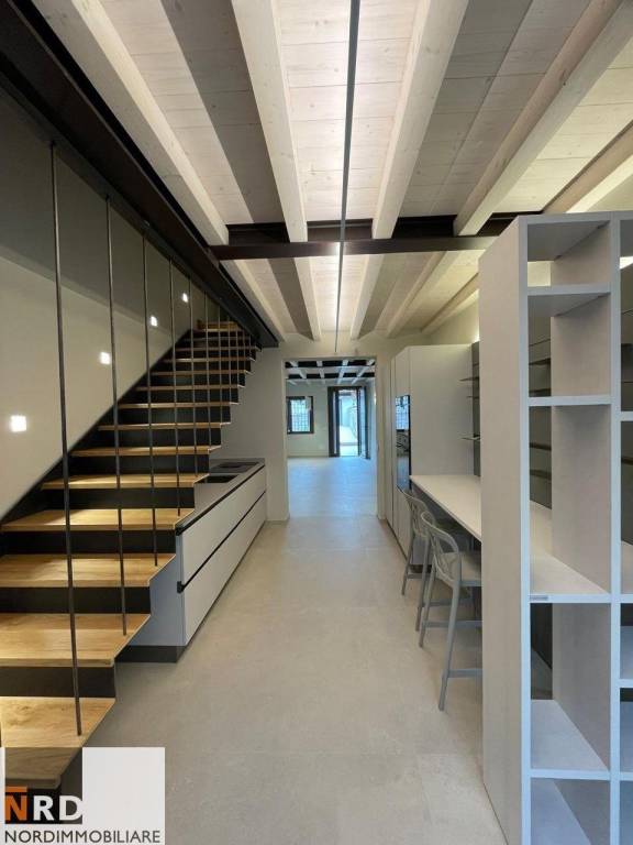 casa indipendente in vendita a Mantova in zona Centro Storico