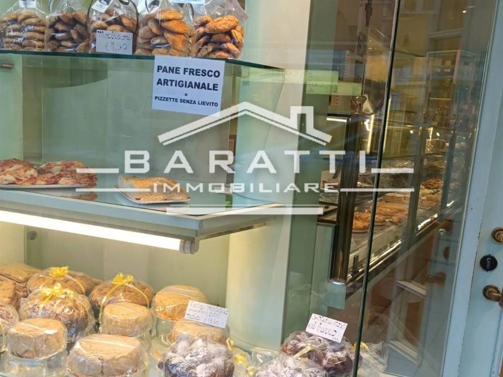 negozio in vendita a Mantova