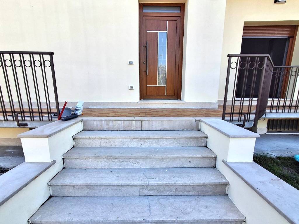 appartamento in vendita a Mantova in zona Cittadella