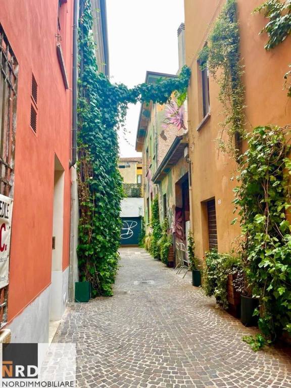 appartamento in vendita a Mantova in zona Centro Storico