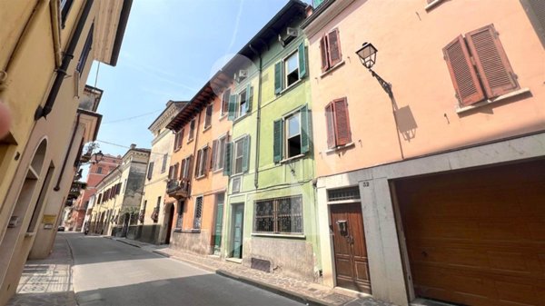 casa indipendente in vendita a Mantova in zona Centro Storico