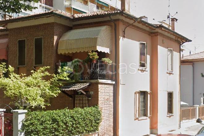 casa indipendente in vendita a Mantova in zona Valletta Paiolo