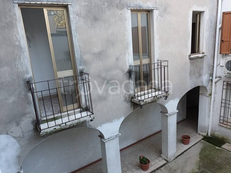 appartamento in vendita a Mantova in zona Centro Storico