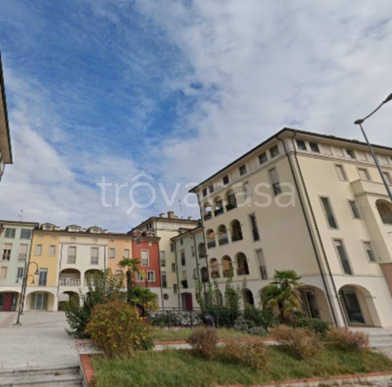 appartamento in vendita a Mantova in zona Tè Brunetti