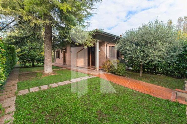 casa indipendente in vendita a Mantova in zona Chiesanuova