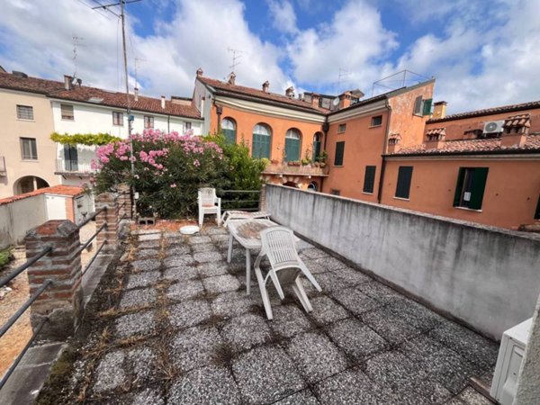 appartamento in vendita a Mantova in zona Centro Storico