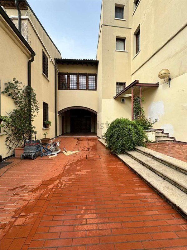 casa indipendente in vendita a Mantova