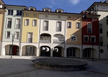 appartamento in vendita a Mantova in zona Tè Brunetti