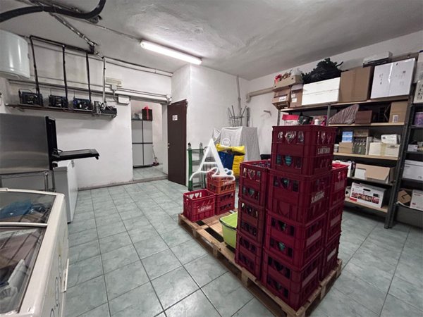 negozio in vendita a Mantova