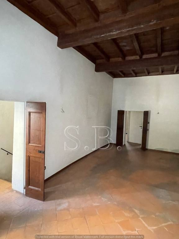 locale commerciale in vendita a Mantova