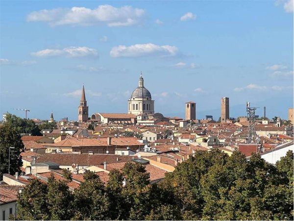 appartamento in vendita a Mantova in zona Centro Storico