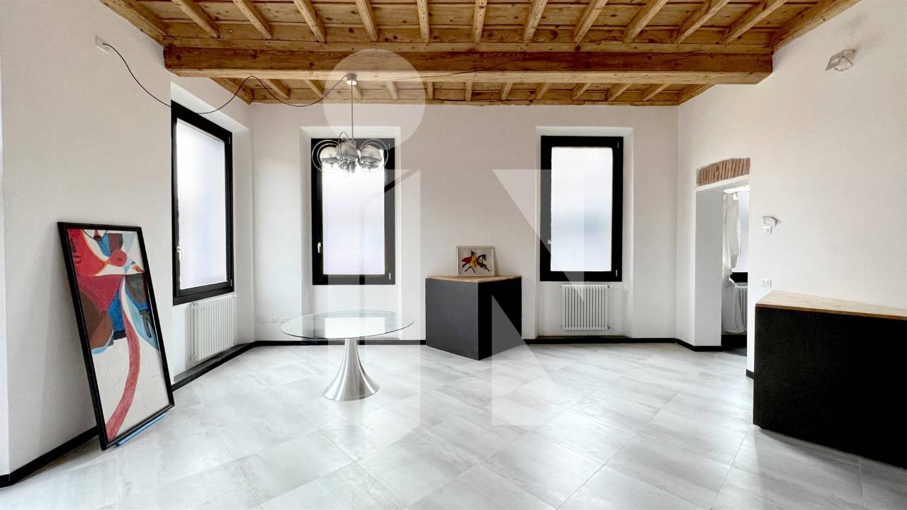 appartamento in vendita a Mantova in zona Centro Storico