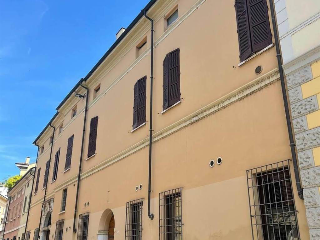 appartamento in vendita a Mantova in zona Via Goito