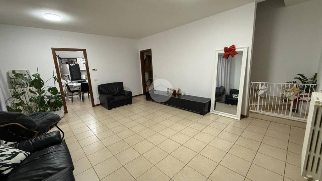 casa indipendente in vendita a Mantova in zona Cittadella