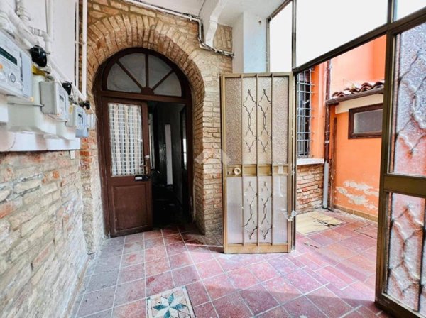 appartamento in vendita a Mantova in zona Centro Storico