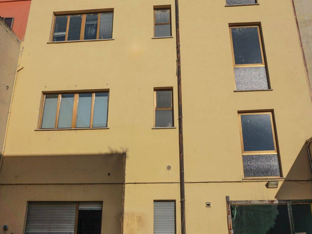 intera palazzina in vendita a Mantova in zona Corso Vittorio Emanuele II