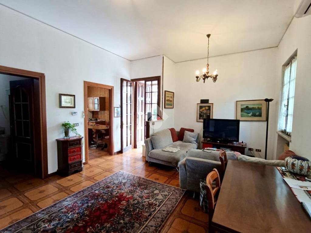 casa indipendente in vendita a Mantova in zona Cittadella