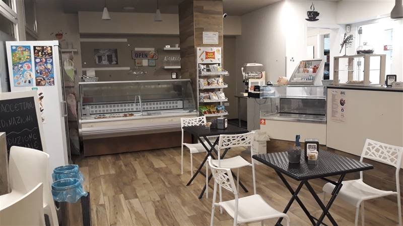 negozio in vendita a Mantova