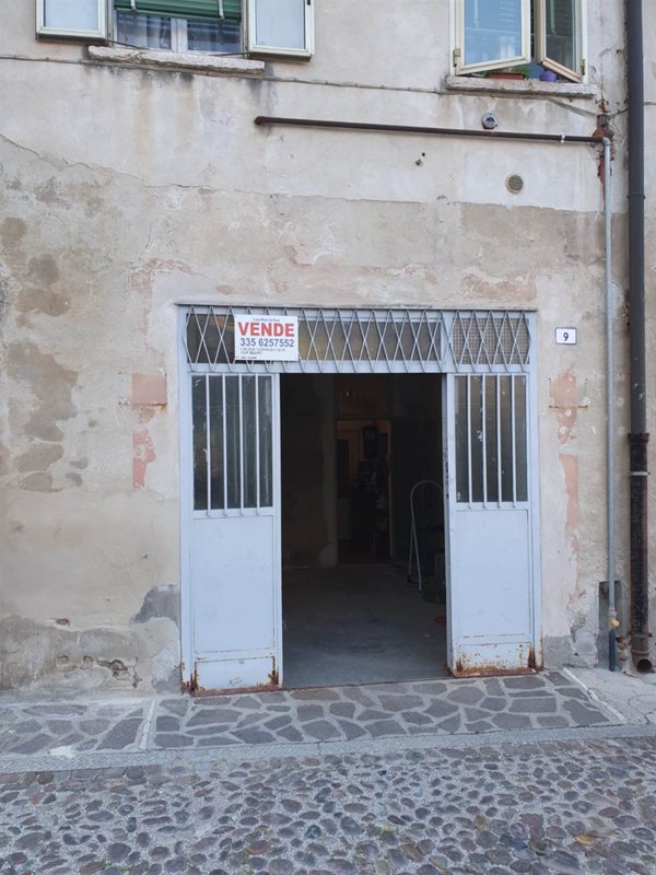 negozio in vendita a Mantova in zona Centro Storico