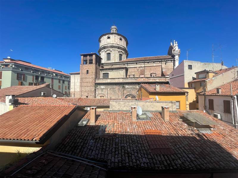 casa indipendente in vendita a Mantova in zona Centro Storico