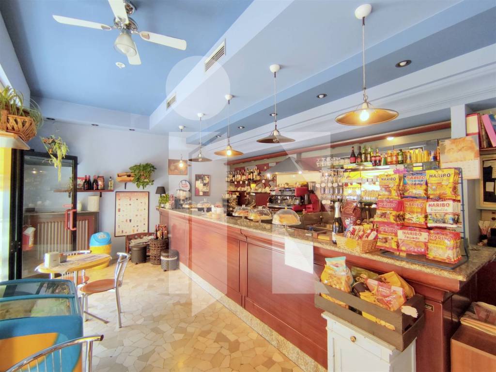 locale commerciale in vendita a Mantova in zona Centro Storico